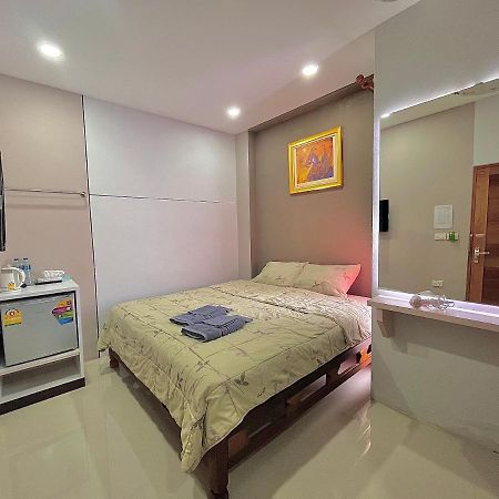 Variety Winner Hostel Hat Yai Eksteriør billede